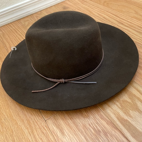 Nordstrom Accessories - NWT Phenix Wide Brim Wool & Leather Fedora